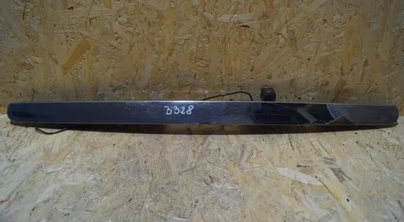 Mercedes-Benz ML W164 Trunk door license plate light bar 1647400893