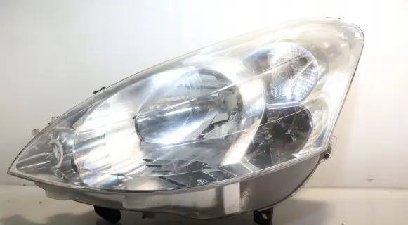 Peugeot Partner Headlight/headlamp