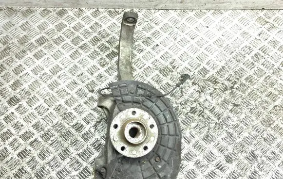 Maserati Ghibli Front wheel hub
