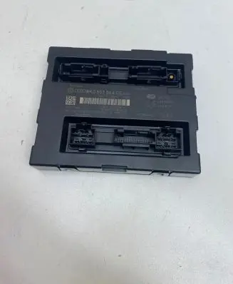 Audi A4 S4 B8 8K Comfort/convenience module 8K0907064CC 5DK00991833