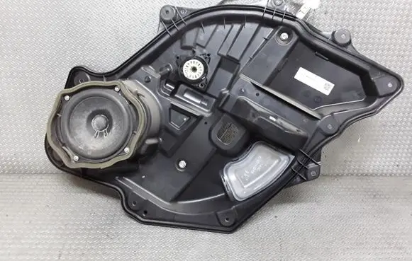 Mazda CX-7 Rear window lifting mechanism without motor EG217297XD