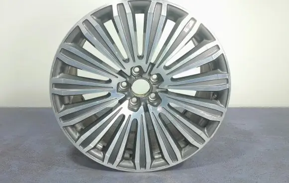 Audi A8 S8 D2 4D R18 alloy rim 4H0601025CK