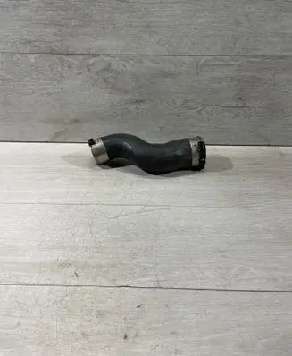 Intercooler hose/pipe