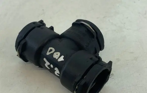 Mercedes-Benz E W212 Engine coolant pipe/hose S3000278 PA66GF30