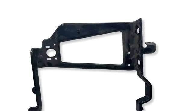 Audi Q7 4M Radiator mount bracket 4M0121261T