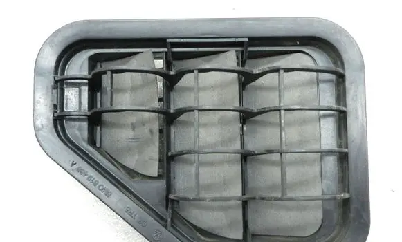 Volkswagen Tiguan Front bumper upper radiator grill 5M0819465 5M0819465A