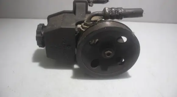 Mercedes-Benz E W210 Power steering pump