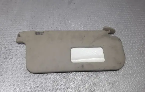 Nissan Terrano Sun visor