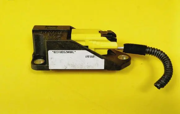 Volkswagen Golf IV Airbag deployment crash/impact sensor 6Q0909606 5WK42895