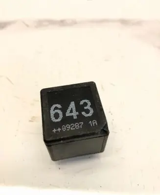 Audi A5 8T 8F Other relay 8K0951253 V23136B6X72