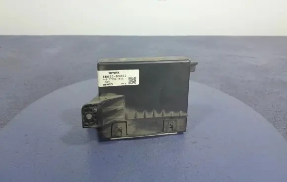 Toyota Avensis T270 Other control units/modules 88650-05241