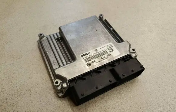 BMW 1 E81 E87 Engine control unit/module 0281015075 7810000 030127039