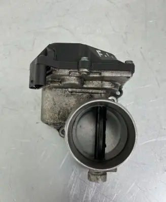 BMW 5 GT F07 Throttle valve A2C83077100