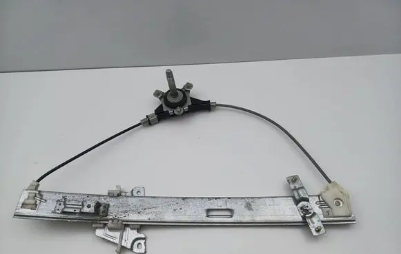 Mazda 323 F Front door manual window regulator 