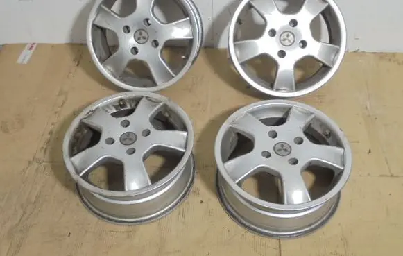 Mitsubishi Lancer R12 alloy rim B6015
