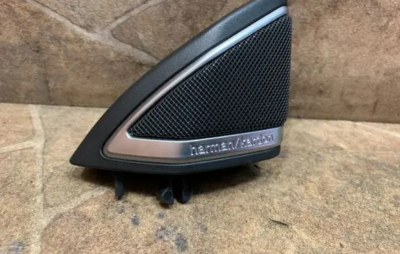 Mercedes-Benz CLS C218 X218 Front door speaker A2187200248