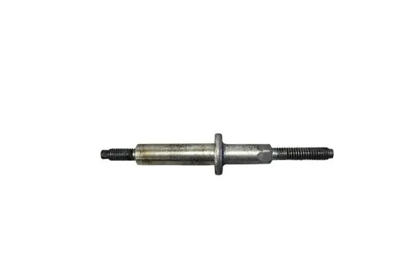 Mazda 6 Fuel Injector clamp holder 