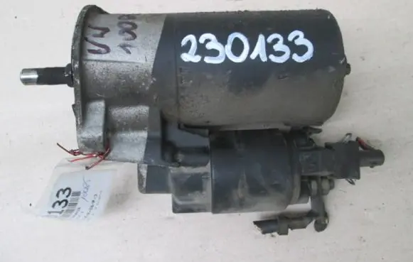 Volkswagen Golf III Starter motor