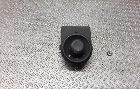 Opel Insignia A Wing mirror switch 13271827 033343