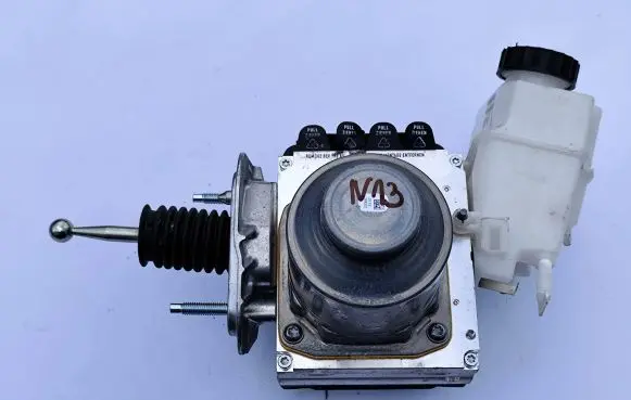 BMW 7 G70 Front door lock 34555A75DA1 10120224394