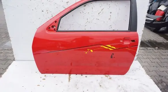 Door (2 Door Coupe)