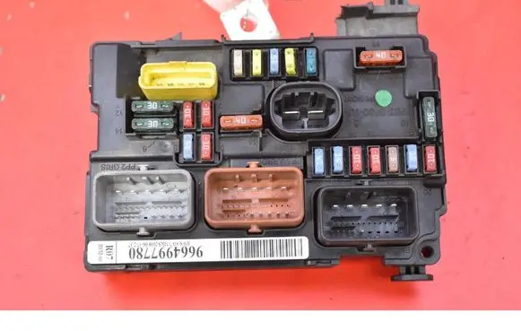 Peugeot 207 CC Fuse box set 9664997780