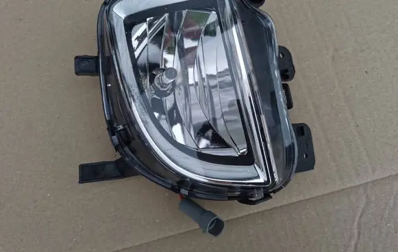Volkswagen Golf VI Non-factory (optional) fog light 216102R