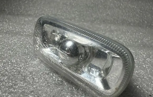 Audi A6 S6 C6 4F Front fender indicator light 8E0949127