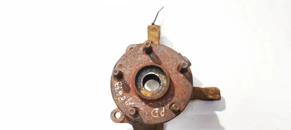Toyota Corolla Verso AR10 Front wheel hub