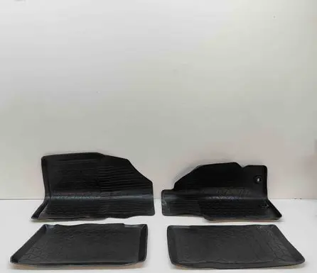 Toyota Yaris Cross Car floor mat set PW2100D075 PW2100D076