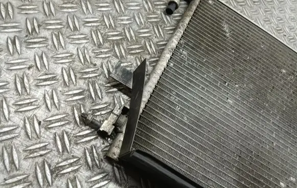 Coolant radiator