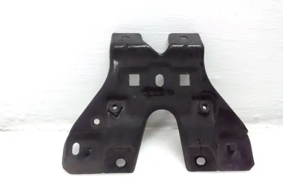 Volkswagen PASSAT B8 Radiator support slam panel bracket 3G0805567A