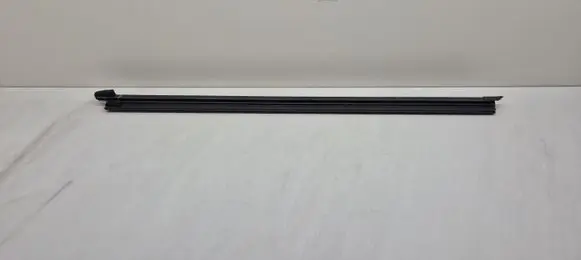 Hyundai Santa Fe Rubber seal front door window/glass 