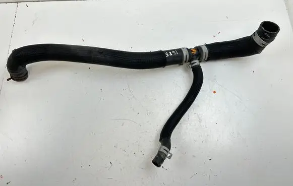 Jeep Grand Cherokee Engine coolant pipe/hose