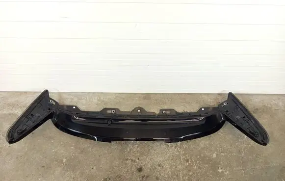 Tailgate/trunk spoiler
