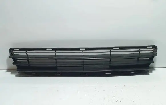 Toyota Corolla E120 E130 Front bumper lower grill 5311202060