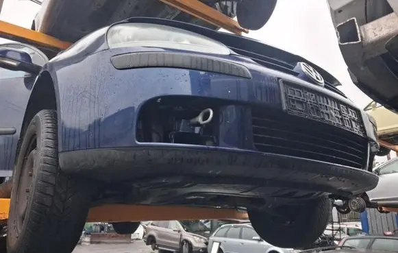 Volkswagen Golf IV Front bumper