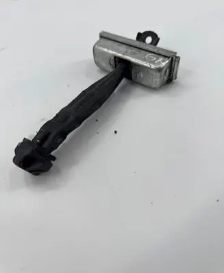 Opel Zafira C Rear door check strap stopper 