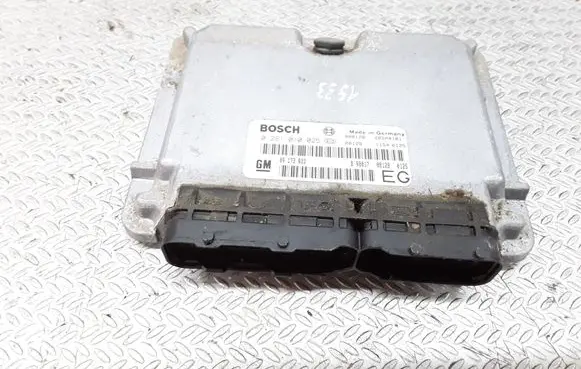 Opel Frontera B Engine control unit/module 0281010025