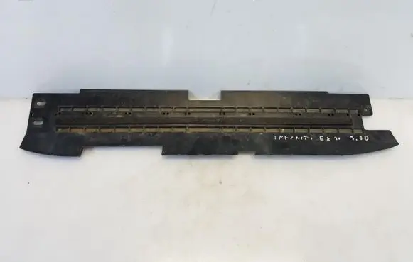 Infiniti EX Radiator trim 
