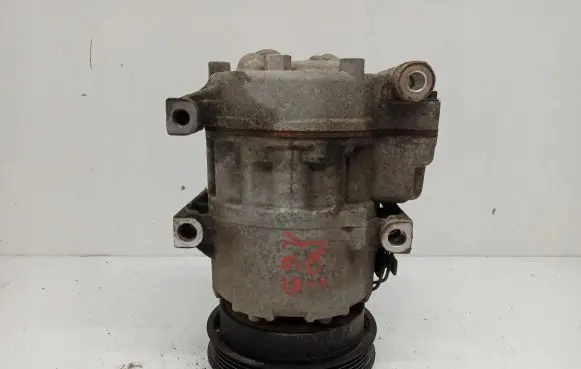Hyundai i30 Air conditioning (A/C) compressor (pump)