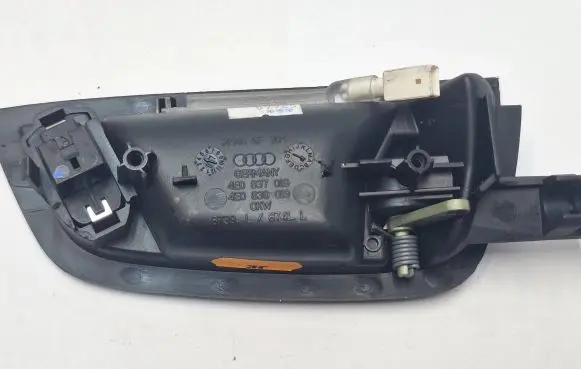 Rear door interior handle