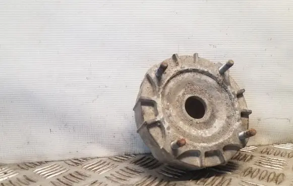 Volkswagen Touareg I Rear coil spring rubber mount 7L0412321