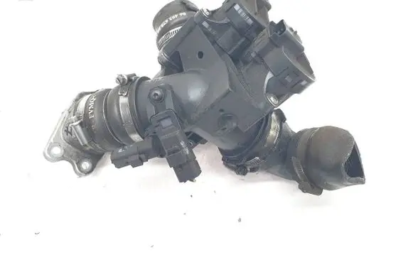 Volvo V50 Throttle valve 965597188025352157