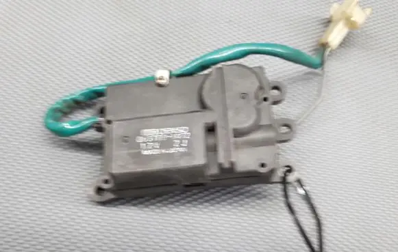 Honda CRX A/C air flow flap actuator/motor 063700-1472