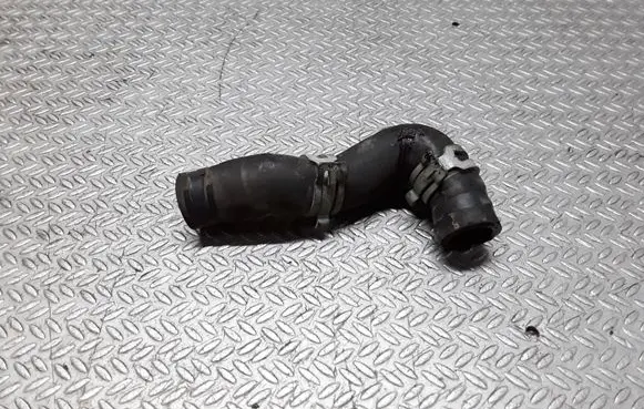 Mercedes-Benz A W169 Engine coolant pipe/hose