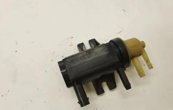 Mercedes-Benz E W212 Turbo solenoid valve A0091533128
