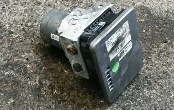 BMW 7 G11 G12 ABS Pump 6879682 54087079B A001P030