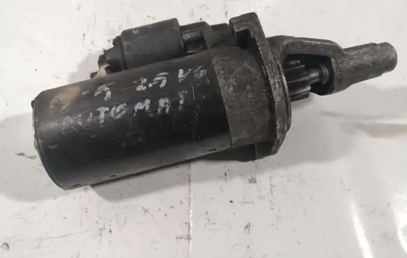 Volkswagen PASSAT B5 Starter motor 0001109021
