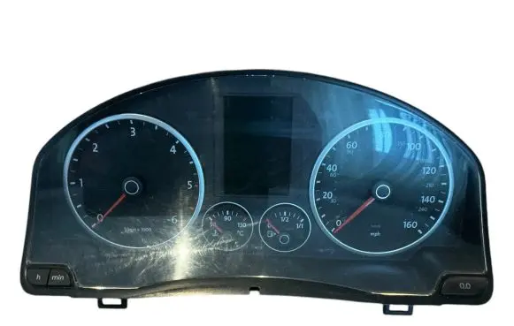 Volkswagen Tiguan Speedometer (instrument cluster) 5N0920970D A2C53023102